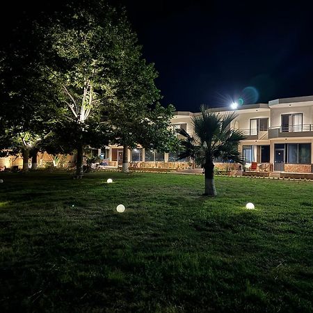 Orb Inn Sarandë Exterior foto