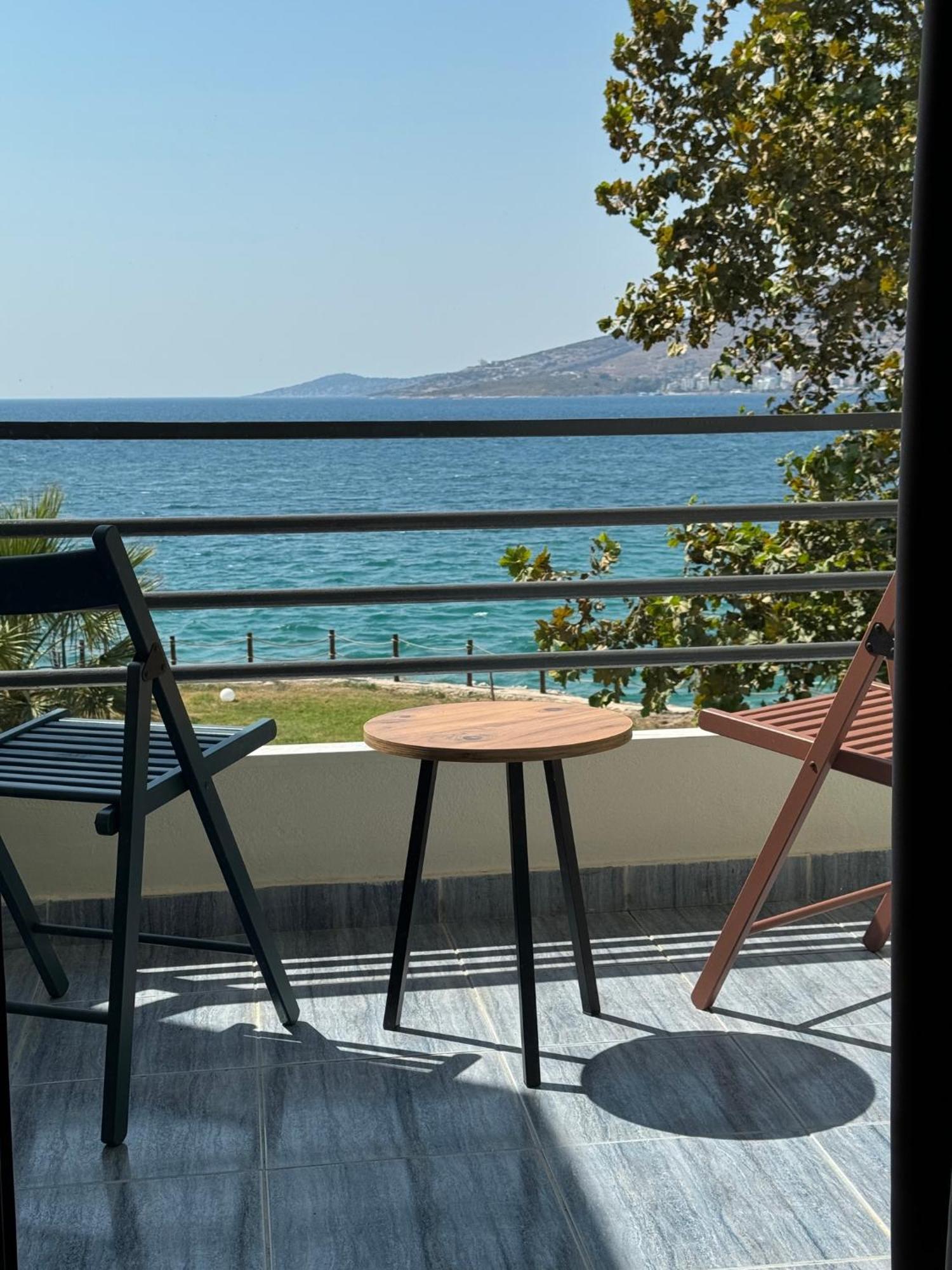 Orb Inn Sarandë Exterior foto