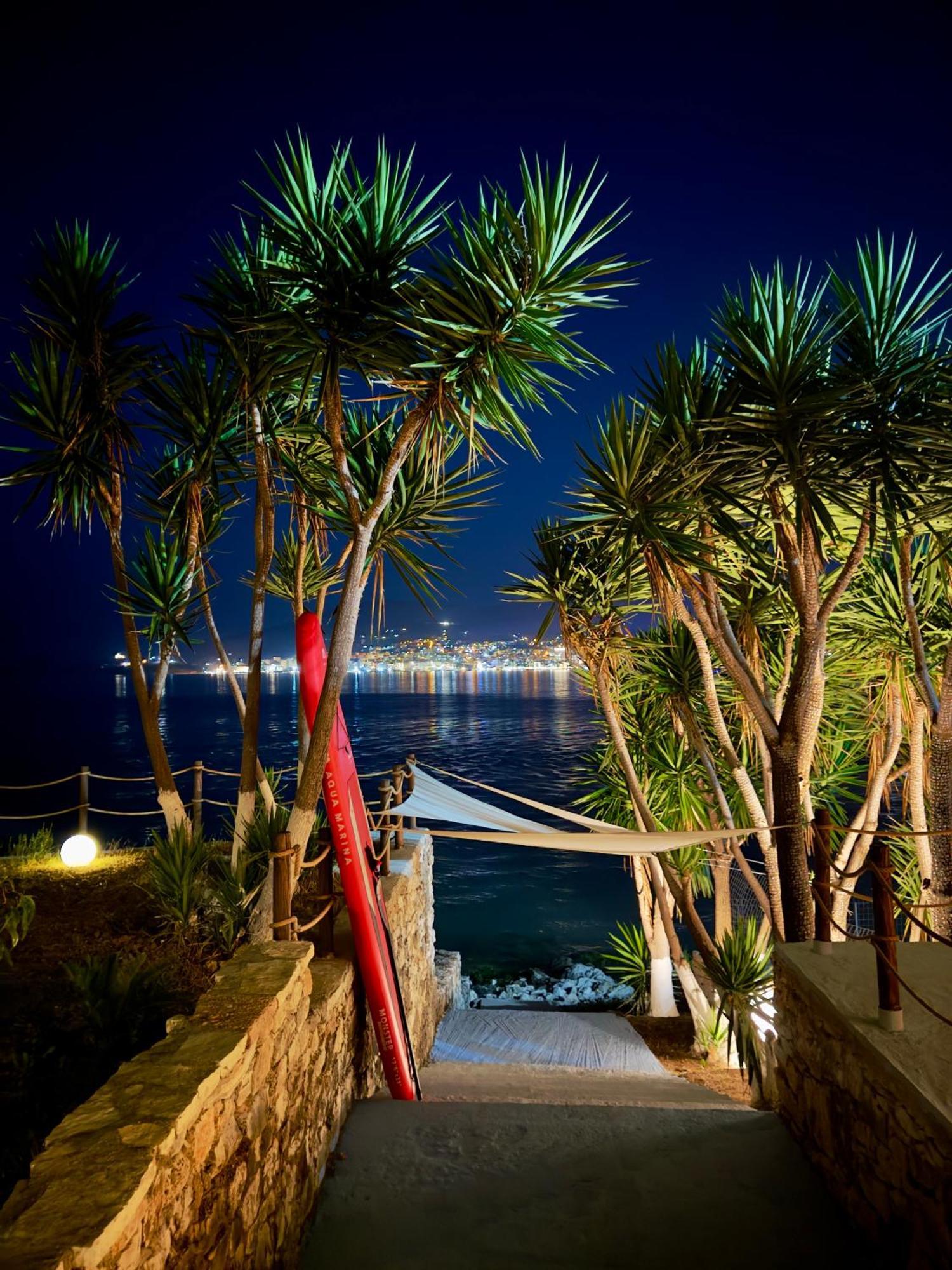 Orb Inn Sarandë Exterior foto