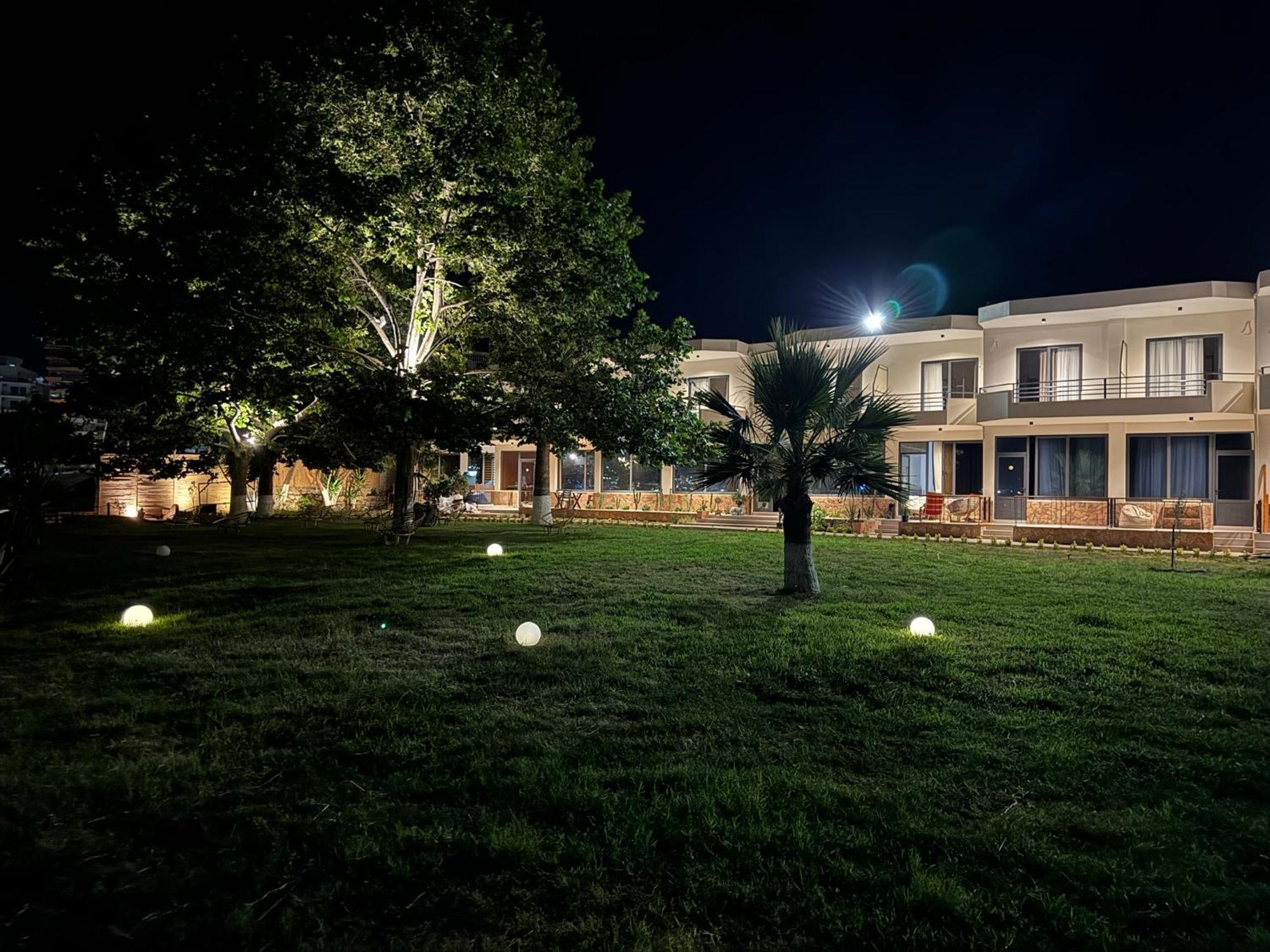 Orb Inn Sarandë Exterior foto